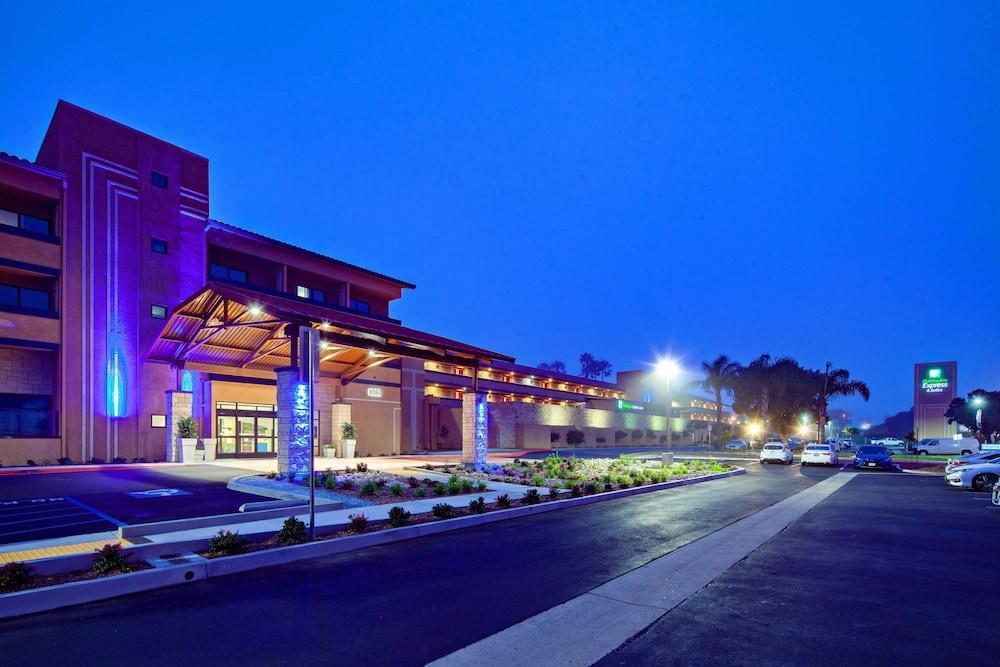 Holiday Inn Express Hotel & Suites Ventura Harbor, An Ihg Hotel Exterior photo