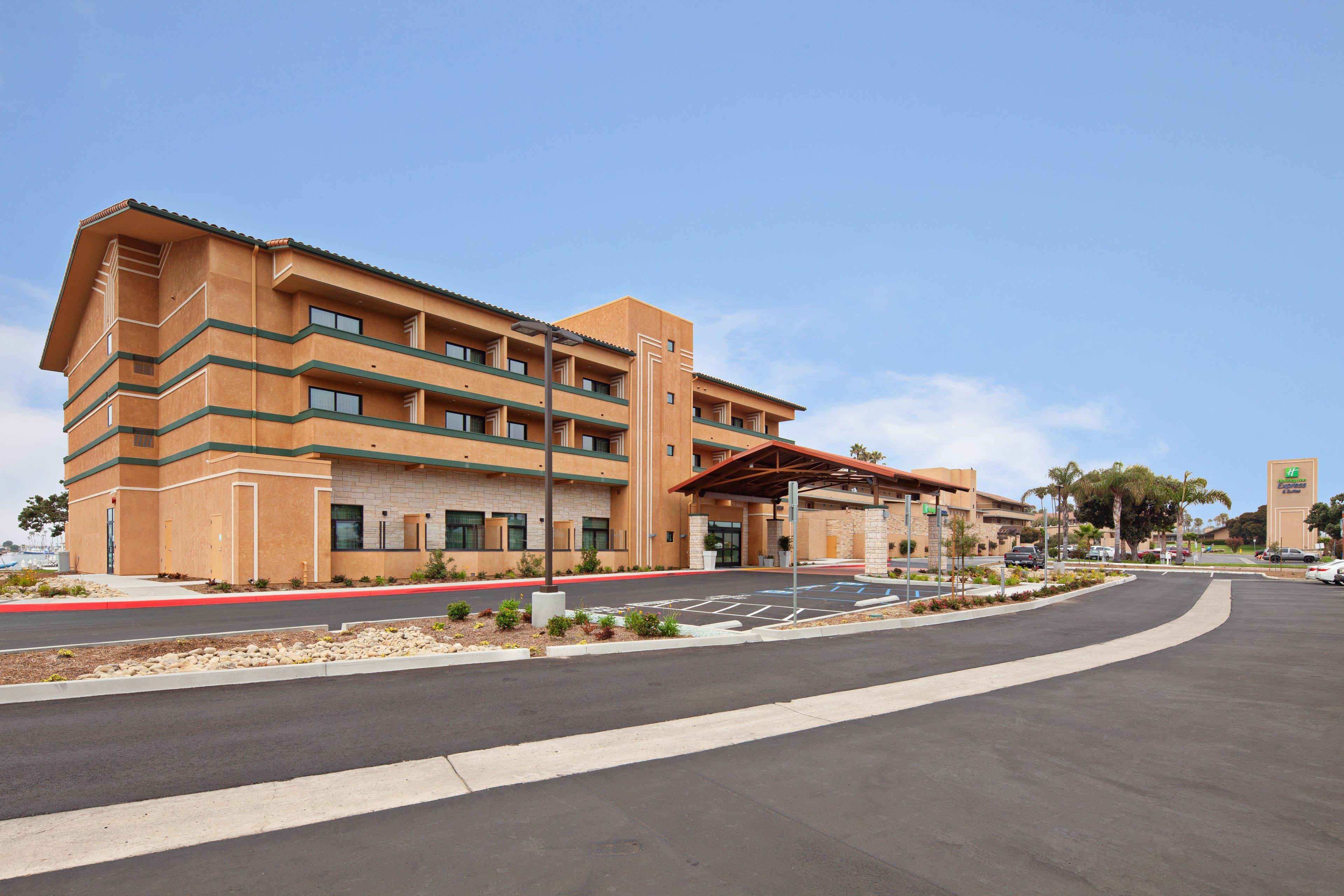 Holiday Inn Express Hotel & Suites Ventura Harbor, An Ihg Hotel Exterior photo