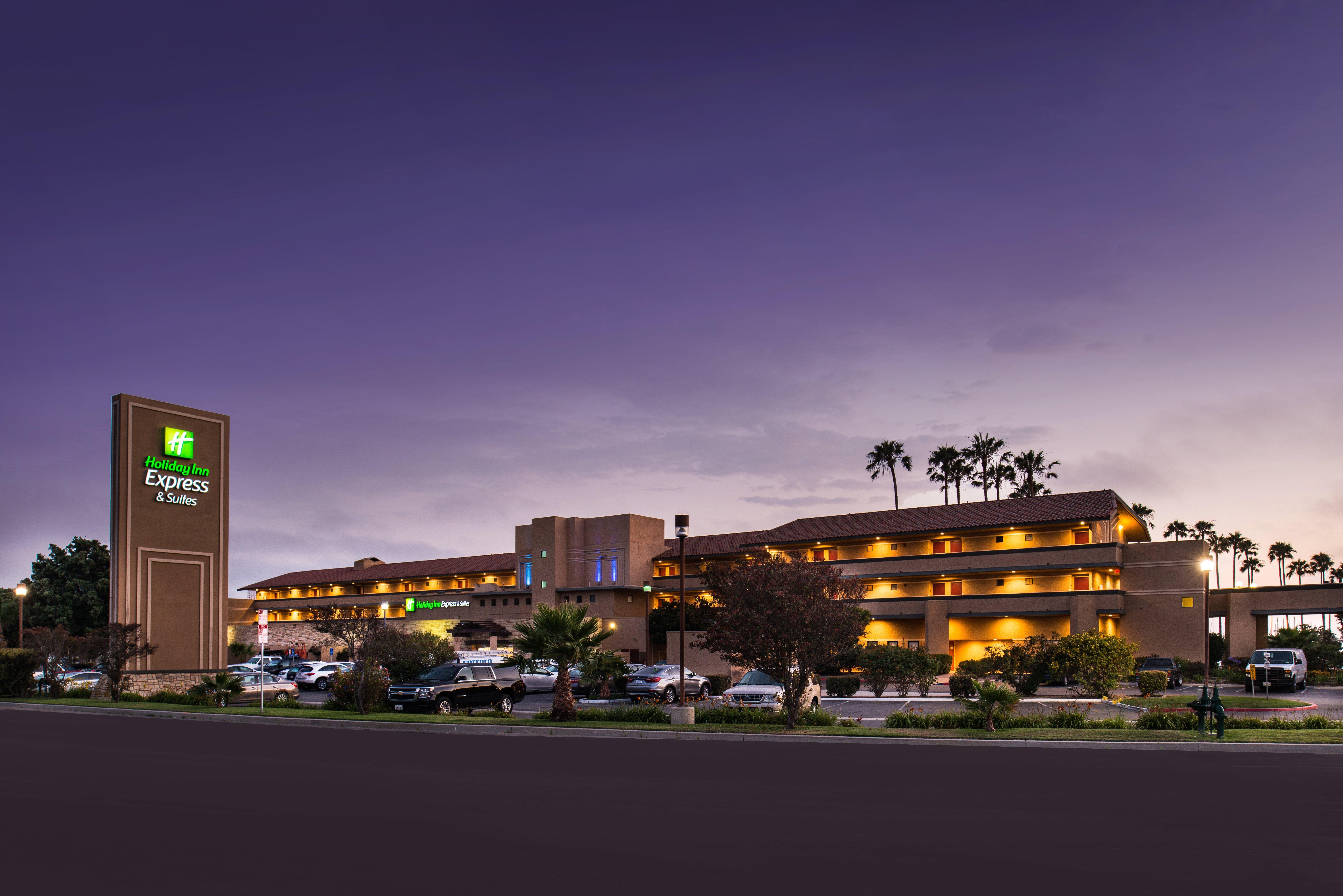 Holiday Inn Express Hotel & Suites Ventura Harbor, An Ihg Hotel Exterior photo